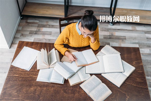 成都信息工程學校有哪些招生專業(yè)(2023年) 成都信息工程學校有哪些招生專業(yè)(2023年)