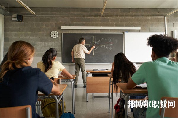 隆昌縣金成職業(yè)學(xué)校有哪些招生專業(yè)(2023年) 隆昌縣金成職業(yè)學(xué)校有哪些招生專業(yè)(2023年)