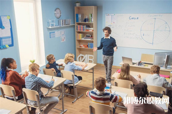 南陽第三中等職業(yè)學(xué)校有哪些招生專業(yè)(2023年) 南陽第三中等職業(yè)學(xué)校有哪些招生專業(yè)(2023年)