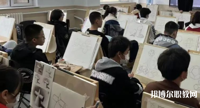 2023石家莊市張麗美術(shù)中等專業(yè)學(xué)校多少錢 石家莊市張麗美術(shù)中等專業(yè)學(xué)校各專業(yè)學(xué)費收費標準