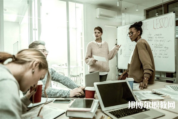 益陽師范學校有哪些招生專業(yè)(2023年) 益陽師范學校有哪些招生專業(yè)(2023年)