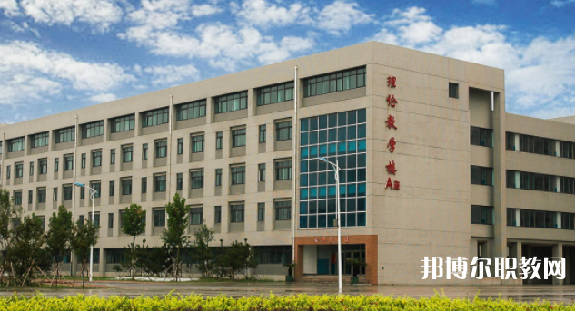 2023唐山勞動(dòng)技師學(xué)院招生計(jì)劃 招生人數(shù)是多少(附要求、條件、對(duì)象)