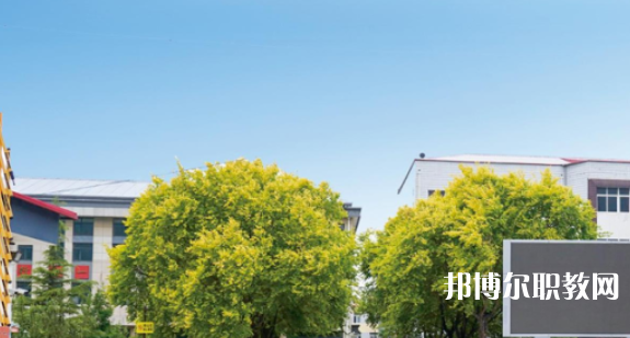 昌黎衛(wèi)生職業(yè)中等專業(yè)學(xué)校地址，乘車路線