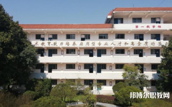 2023貴陽市信息技術(shù)技工學(xué)校招生計劃 招生人數(shù)是多少(附要求、條件、對象)