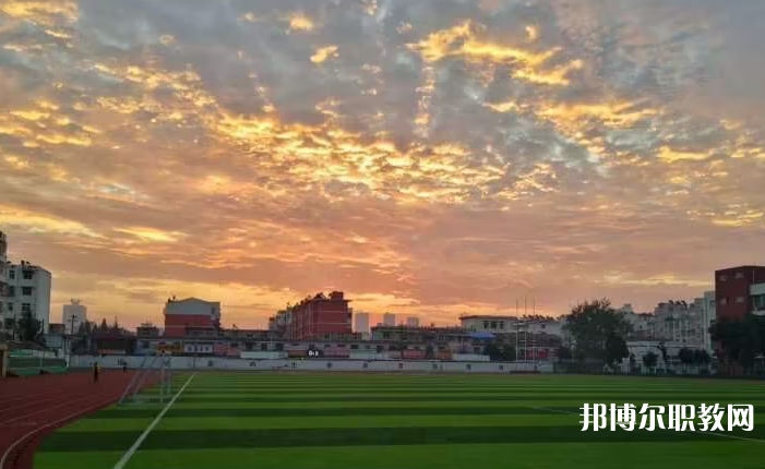 衛(wèi)輝市職業(yè)中等專(zhuān)業(yè)學(xué)校網(wǎng)站網(wǎng)址主頁(yè)