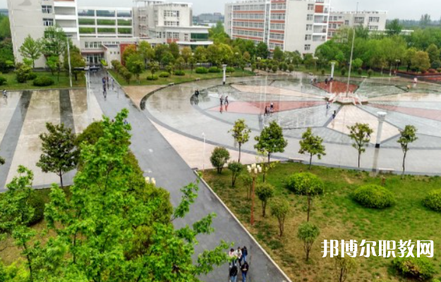 許昌市建安區(qū)職業(yè)中等專業(yè)學(xué)校怎么樣、好不好
