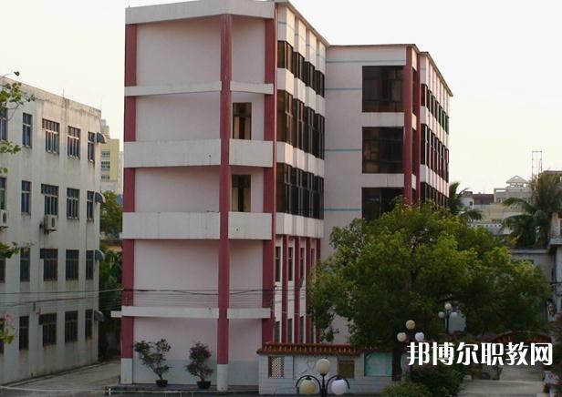 新疆喀什地區(qū)衛(wèi)生學(xué)校2023年招生錄取分?jǐn)?shù)線(2024參考)