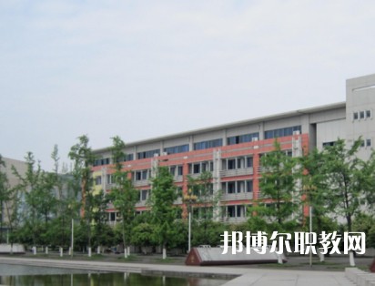 安陸深藍(lán)電子工業(yè)技術(shù)學(xué)校2023年招生錄取分?jǐn)?shù)線(2024參考)