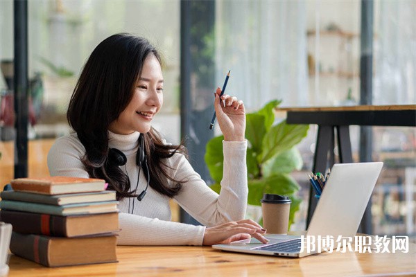 廣東哪里的職業(yè)學(xué)校能讀商務(wù)外語專業(yè) 廣東哪里的職業(yè)學(xué)校能讀商務(wù)外語專業(yè)