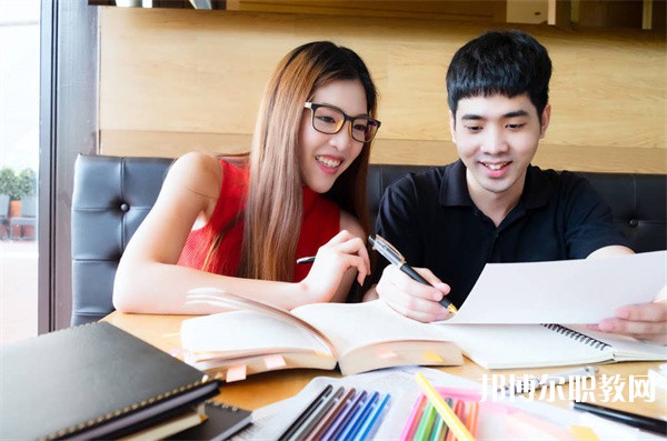 廣東哪里的職業(yè)學(xué)校能讀中西飲品專業(yè) 廣東哪里的職業(yè)學(xué)校能讀中西飲品專業(yè)