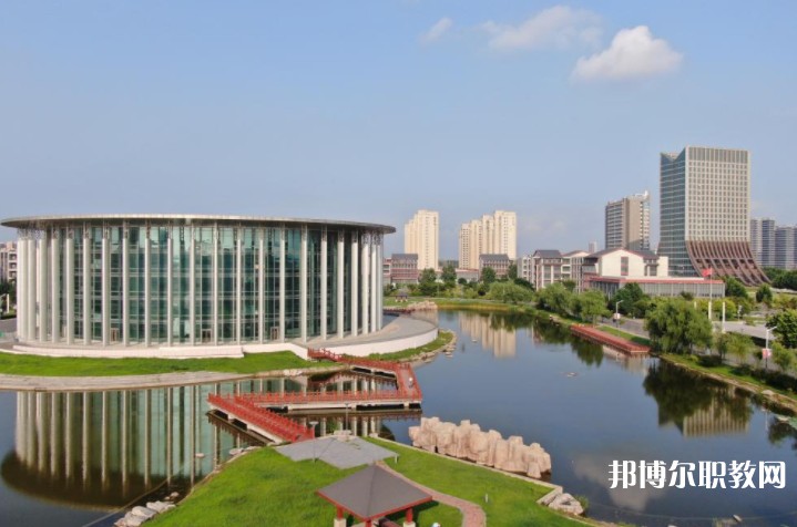 河南藝術(shù)職業(yè)學(xué)院中專(zhuān)部招生簡(jiǎn)章2024年