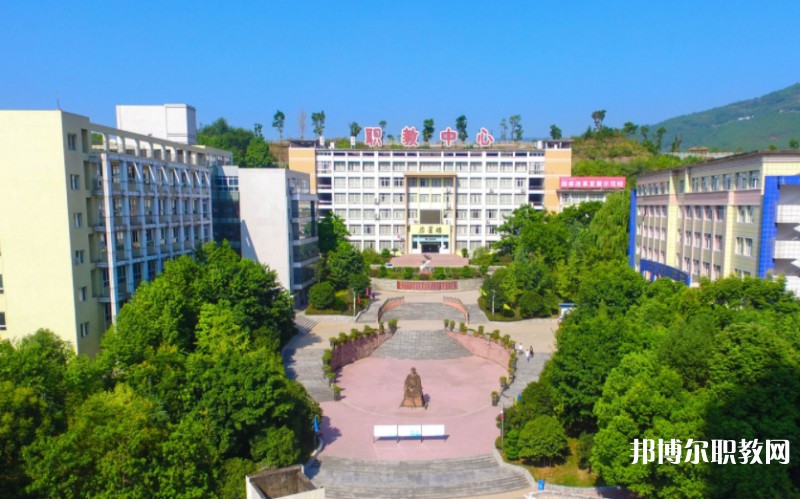 2024上林縣職業(yè)技術(shù)學(xué)校招生計(jì)劃 招生人數(shù)是多少(附要求、條件、對(duì)象)