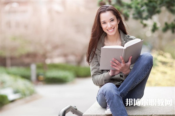 廣西哪里的職教中心能讀汽車車身修復(fù)專業(yè) 廣西哪里的職教中心能讀汽車車身修復(fù)專業(yè)