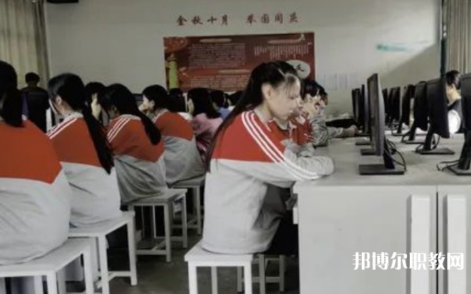 廣西河池民族農(nóng)業(yè)學(xué)校網(wǎng)站網(wǎng)址主頁(yè)