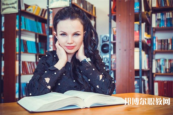 廣西哪里的職教中心能讀老年人服務(wù)與管理專業(yè) 廣西哪里的職教中心能讀老年人服務(wù)與管理專業(yè)