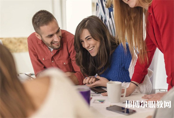 貴州哪里的中職學(xué)校能讀幼兒教育專業(yè) 貴州哪里的中職學(xué)校能讀幼兒教育專業(yè)
