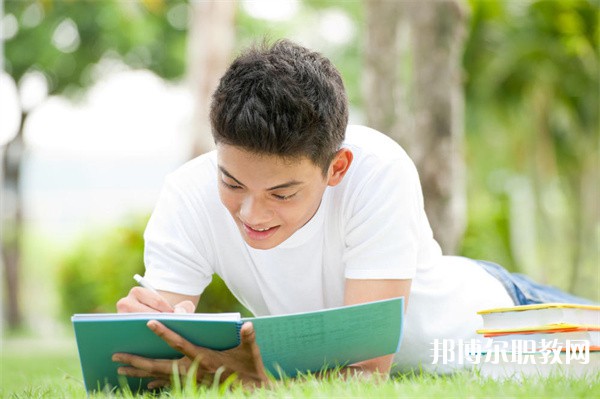 貴州哪里的職教中心能讀畜牧獸醫(yī)專(zhuān)業(yè) 貴州哪里的職教中心能讀畜牧獸醫(yī)專(zhuān)業(yè)