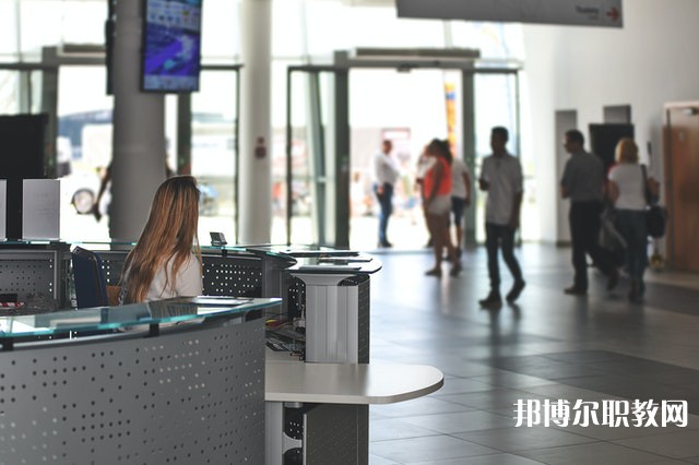 貴州哪里的中職學校能讀醫(yī)學護理專業(yè) 貴州哪里的中職學校能讀醫(yī)學護理專業(yè)