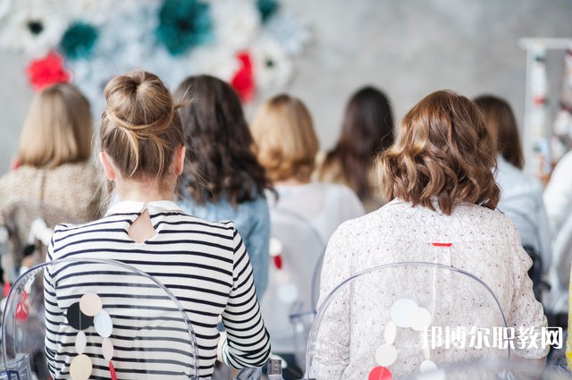 貴州哪里的中職學校能讀網(wǎng)站建設與管理專業(yè) 貴州哪里的中職學校能讀網(wǎng)站建設與管理專業(yè)