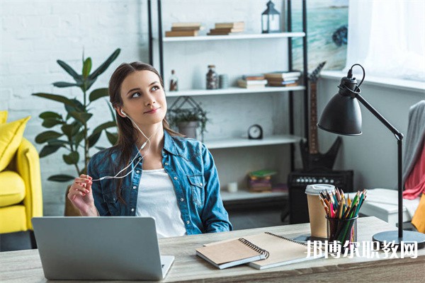 貴州哪里的中職學(xué)校能讀機械設(shè)備維修專業(yè) 貴州哪里的中職學(xué)校能讀機械設(shè)備維修專業(yè)