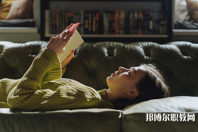 貴州哪里的中職學校能讀政服務(wù)與管理專業(yè) 貴州哪里的中職學校能讀政服務(wù)與管理專業(yè)