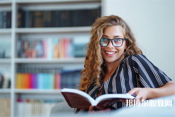 貴州哪里的中職學(xué)校能讀縫紉專(zhuān)業(yè)專(zhuān)業(yè)