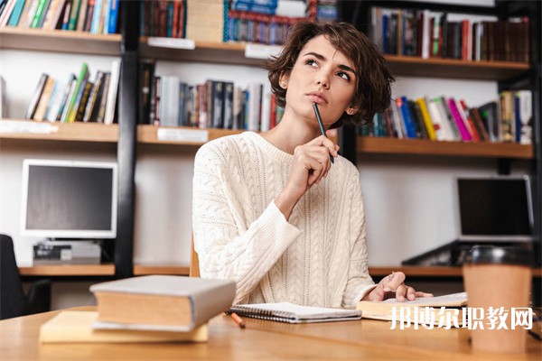 云南哪里的中職學(xué)校能讀電子商務(wù)(高級工)專業(yè) 云南哪里的中職學(xué)校能讀電子商務(wù)(高級工)專業(yè)