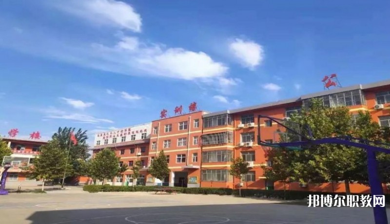 運(yùn)城市韓韓集團(tuán)高級(jí)職業(yè)中學(xué)怎么樣、好不好