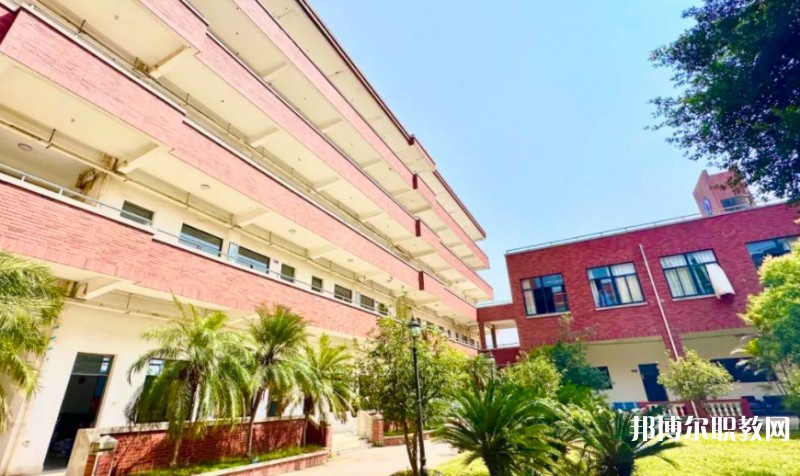 2025福州市華幟技工學校招生計劃 招生人數(shù)是多少(附要求、條件、對象)