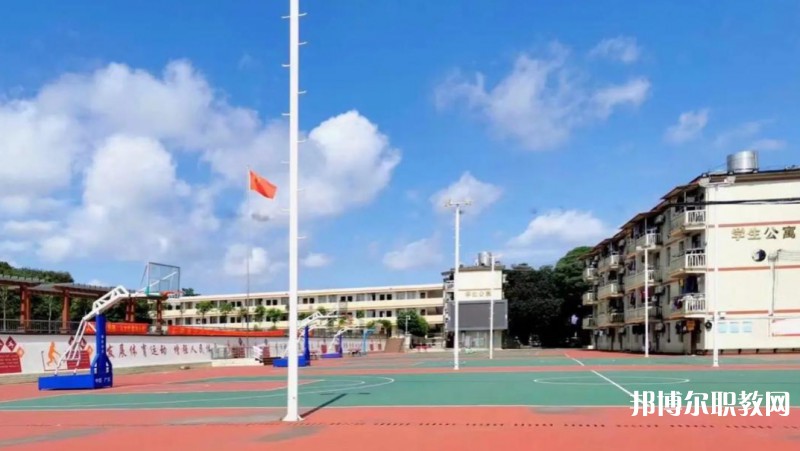 2025廣西電子高級(jí)技工學(xué)校招生計(jì)劃 招生人數(shù)是多少(附要求、條件、對(duì)象)