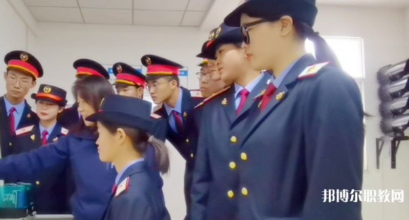 甘肅2025年鐵路學(xué)校讀出來(lái)是什么文憑