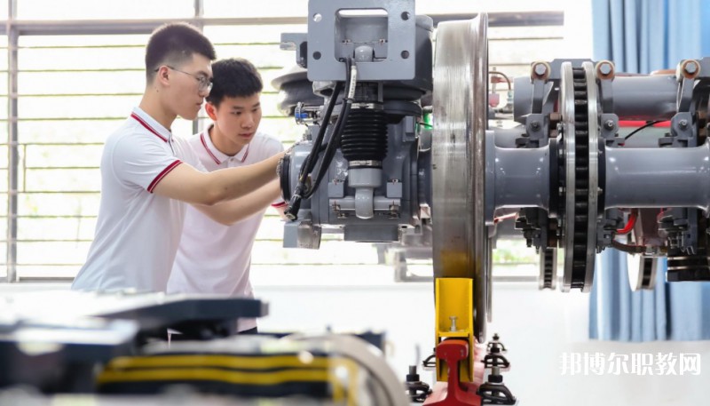 甘肅2025年鐵路學(xué)校是學(xué)什么的