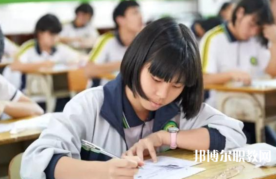 2025淮安技工學(xué)校最新排名前三名單