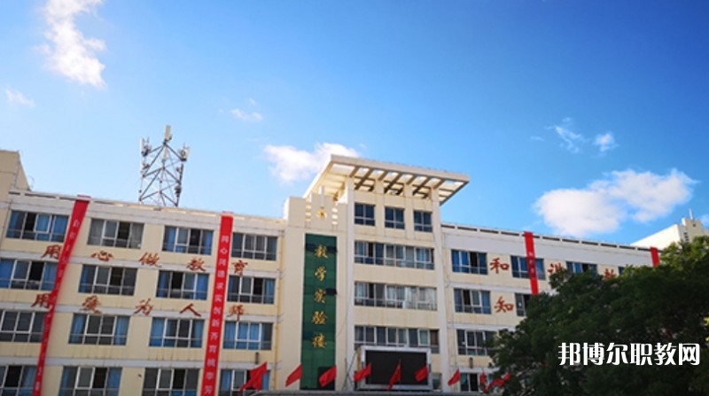 甘肅2025年中學(xué)畢業(yè)讀什么鐵路學(xué)校