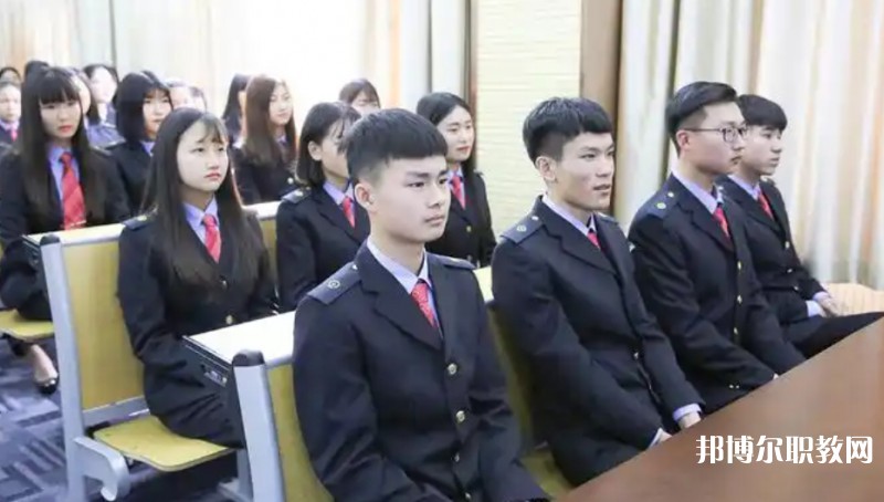 湖北2025年初中生讀鐵路學(xué)校好嗎