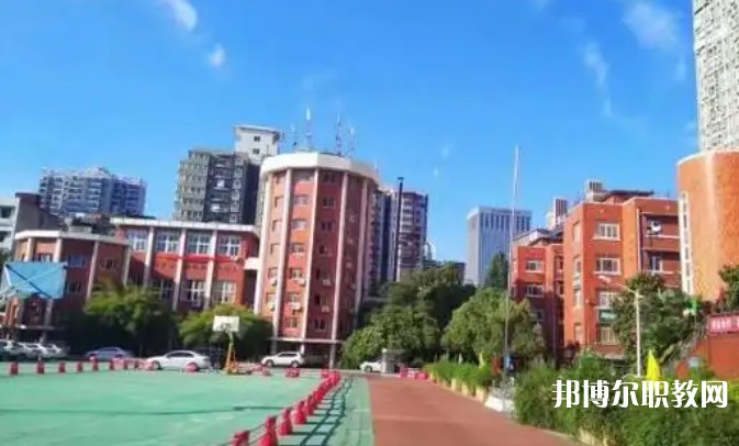 湖北2025年初中生可以上的鐵路學(xué)校