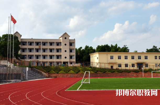 2025十堰中專學(xué)校最新排名前三名單