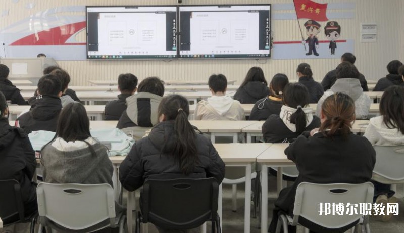 湖北2025年讀鐵路學(xué)校需要什么