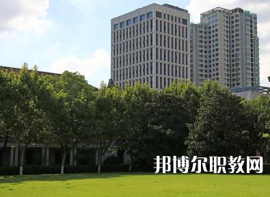 2025內(nèi)江中專學(xué)校最新排名前三名單
