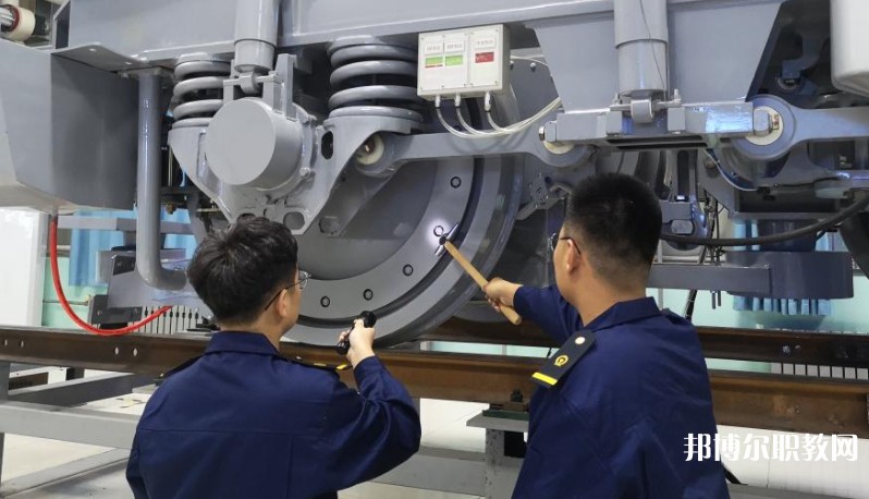 湖北2025年讀鐵路學(xué)校有哪些專業(yè)