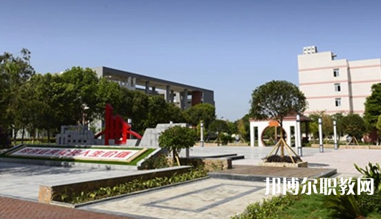 成都2025年哪些大專的鐵路學(xué)校比較好