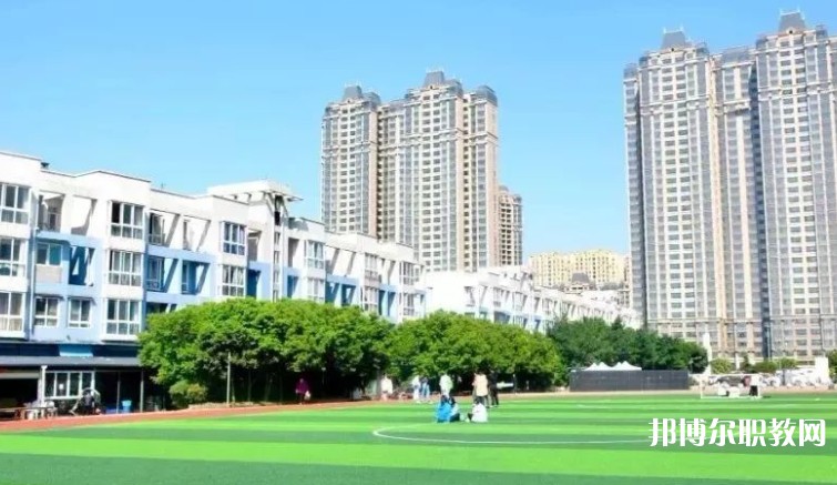 成都2025年女生可以讀鐵路學(xué)校嗎