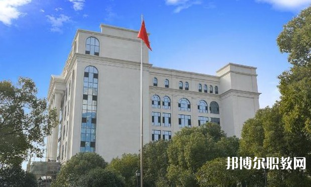 自貢2025年初中生可以讀什么鐵路學(xué)校