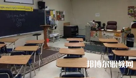 成都2025年鐵路學(xué)校都有什么專業(yè)適合男生