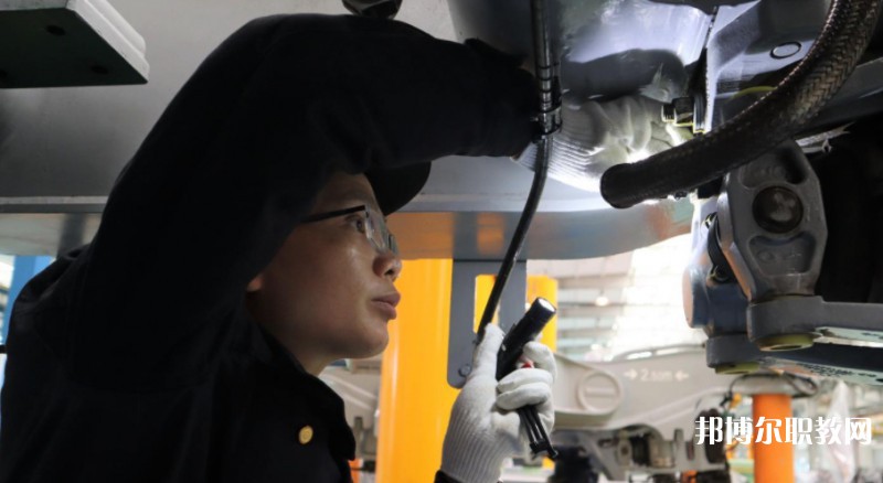 自貢2025年鐵路學校好就業(yè)嗎