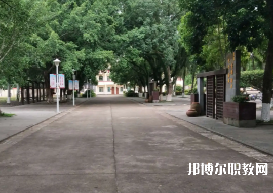 成都2025年怎么樣才能學(xué)好鐵路學(xué)校專業(yè)