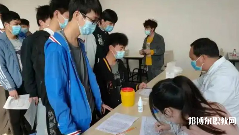 自貢2025年鐵路學(xué)校哪里比較好