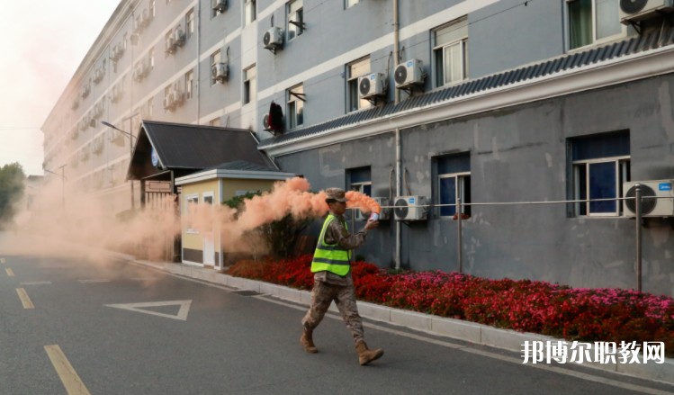 西安軍需工業(yè)學校網(wǎng)站網(wǎng)址主頁