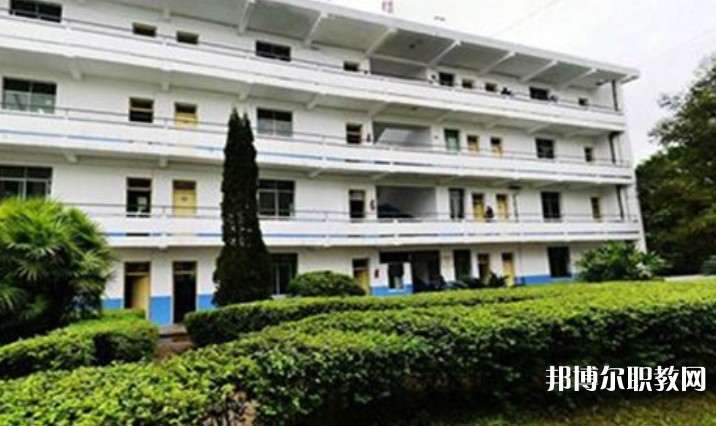 自貢2025年鐵路學(xué)校招生要求多少分