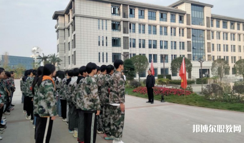 自貢2025年現(xiàn)在讀什么鐵路學(xué)校好